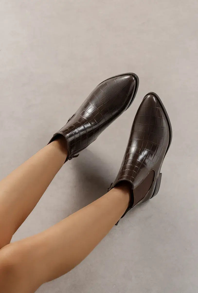 Women's ankle boots 69023: COFFEE / 36-41 (123321)